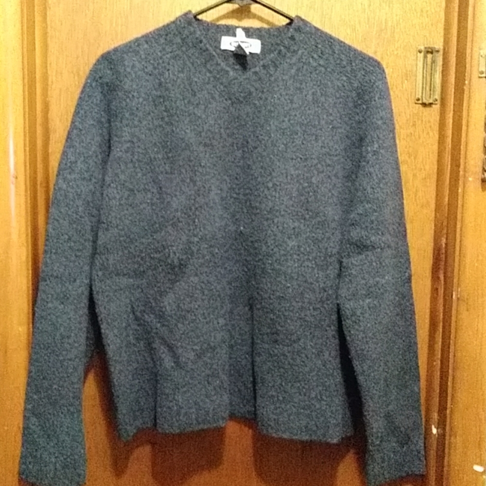 Old Navy gently worn Gray sweater